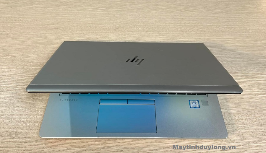 Laptop HP Elitebook 830G5, Core i7 8550u, DRam4 8G, ổ NVME 256G, Màn 13,3inch FHD IPS nặng 1,3kg